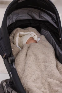 (Outlet) Zimowy, uniwersalny śpiworek dziecięcy Boucle do wózka, gondoli, sanek - Beige
